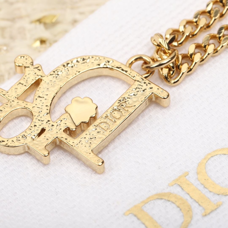 chr1st1an D10r necklaces